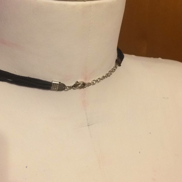 Jewelry - Picture 3 of 3